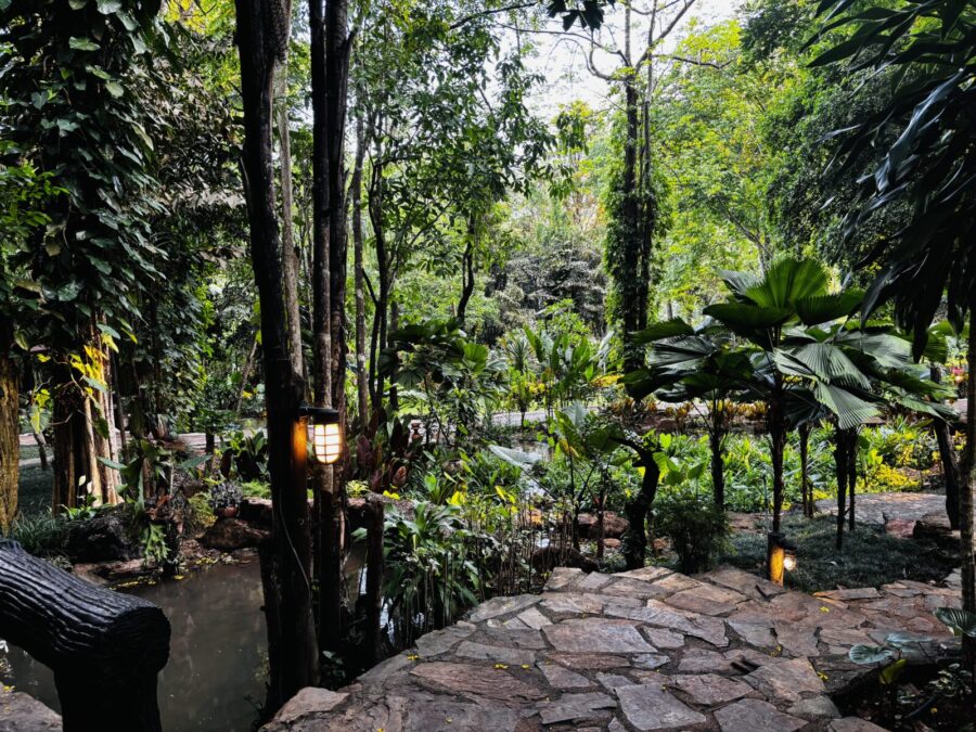 Home Phutoey River Kwai Resort