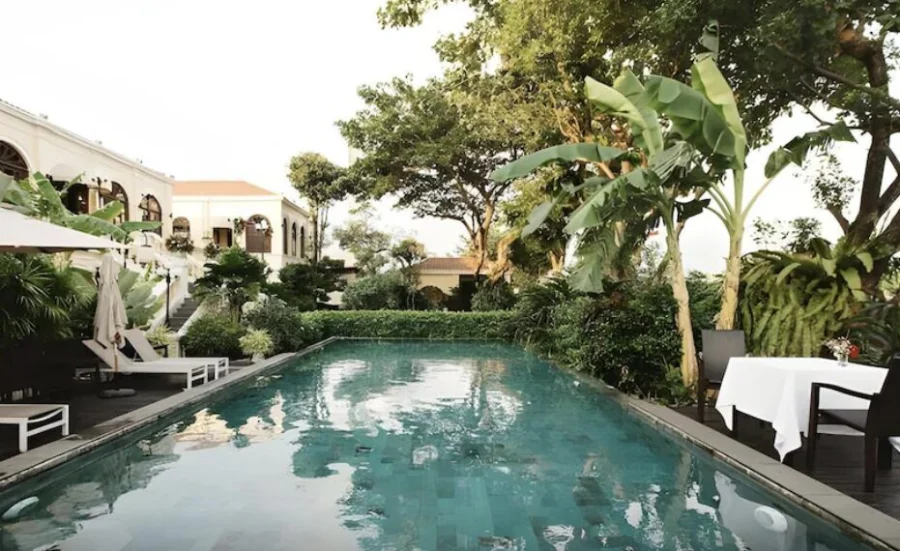 Praya Palazzo, Bangkok pool